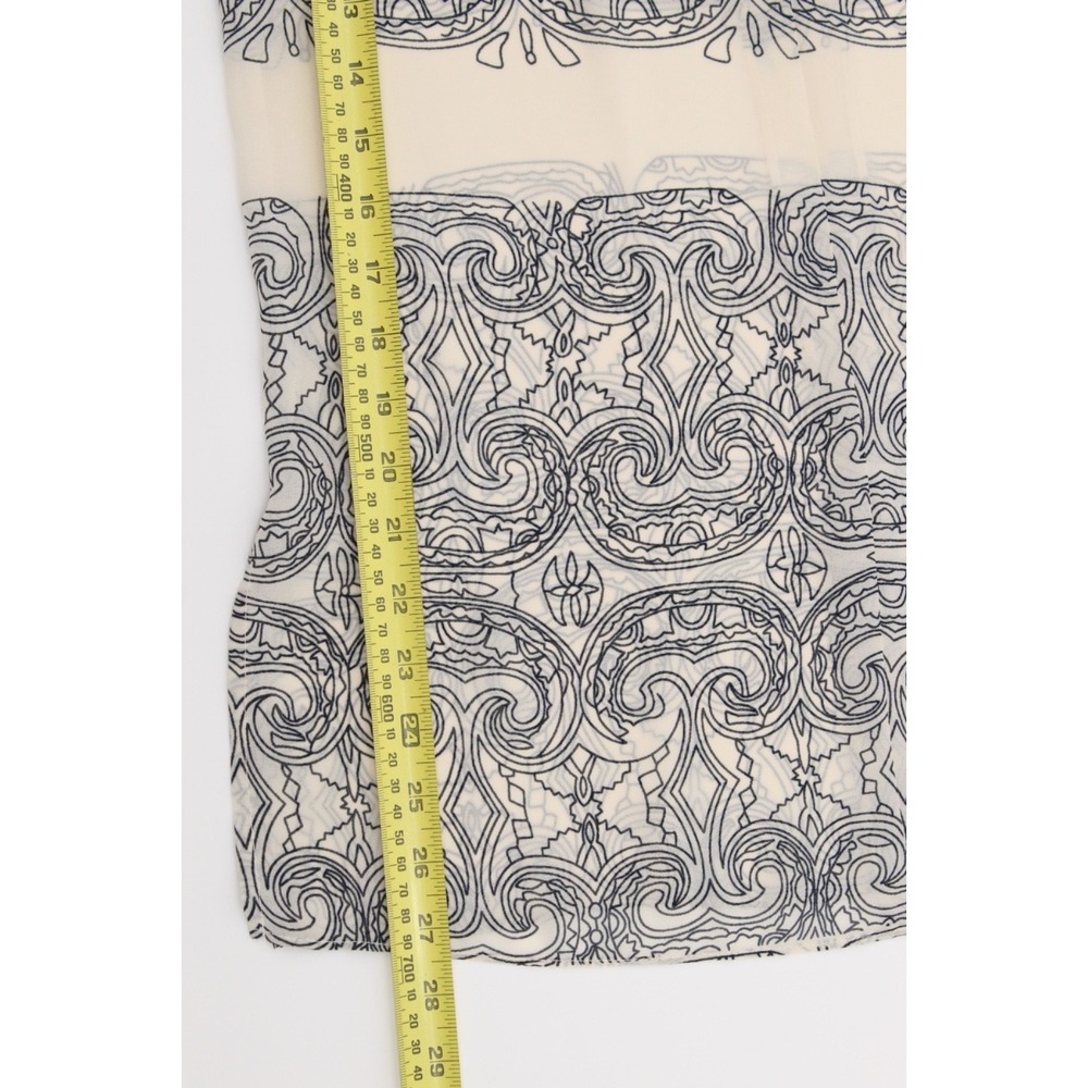 CAbi 3091‎ Scrollwork Sleeveless Blouse XS V-Neck - Picture 9 of 12